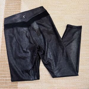 Zyia Active Black Kakadu Brilliant Hi-Rise 7/8 Leggings Size 6-8 Croc Iridescent